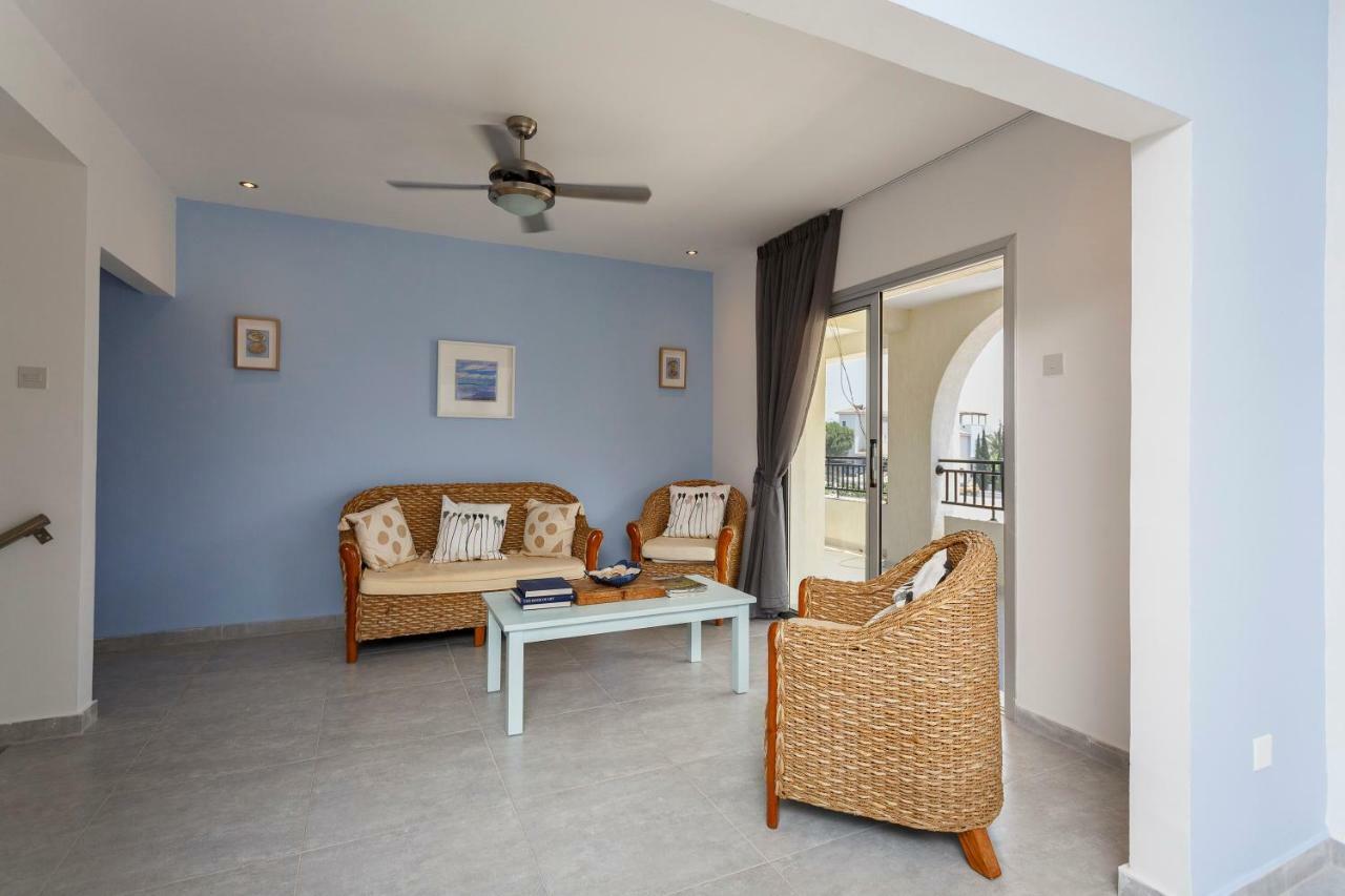 Διαμέρισμα Coral Bay Sea Breeze - 3 Bedroom Πέγεια
