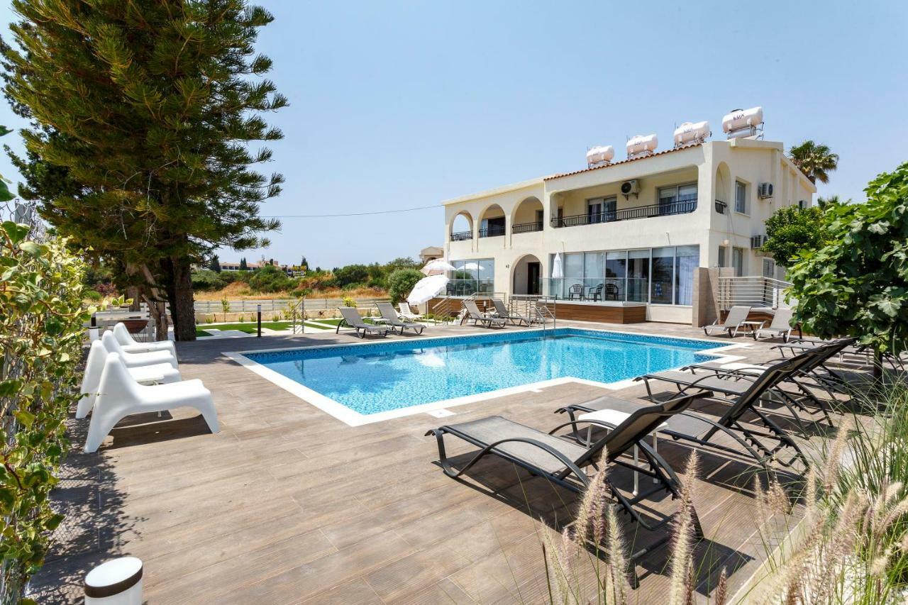 Διαμέρισμα Coral Bay Sea Breeze - 3 Bedroom Πέγεια